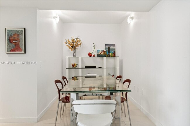 Building Photo - 31 SE 6th St