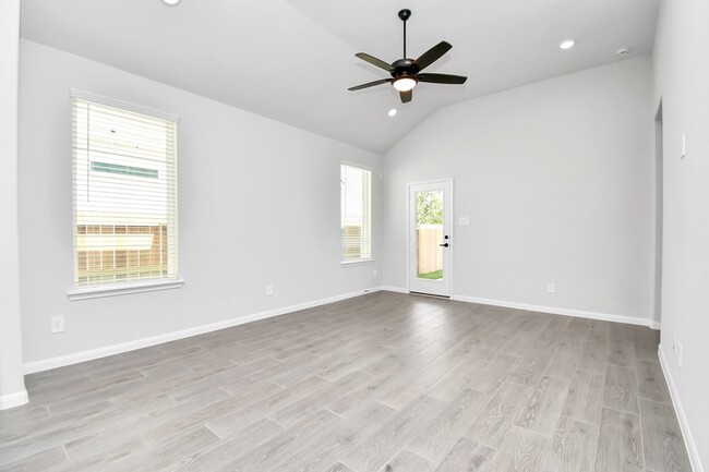 Building Photo - 19807 Palomino Pr Trl