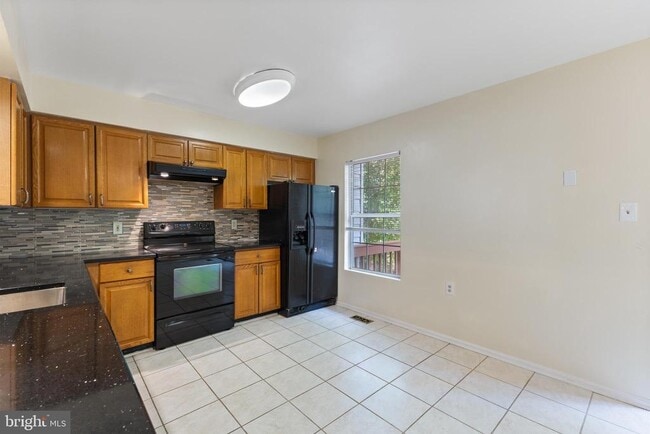 Building Photo - 14061 Oxbridge Inn Ct