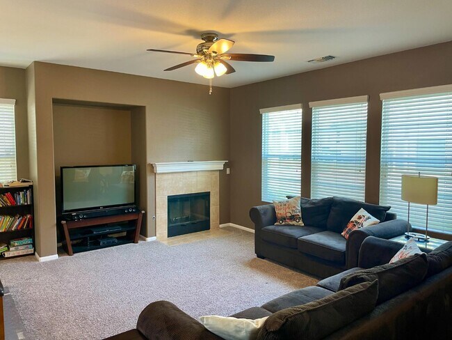 Building Photo - 2141 Copper Leaf Ct