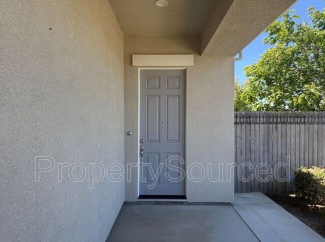 Building Photo - 1428 Nascimento St