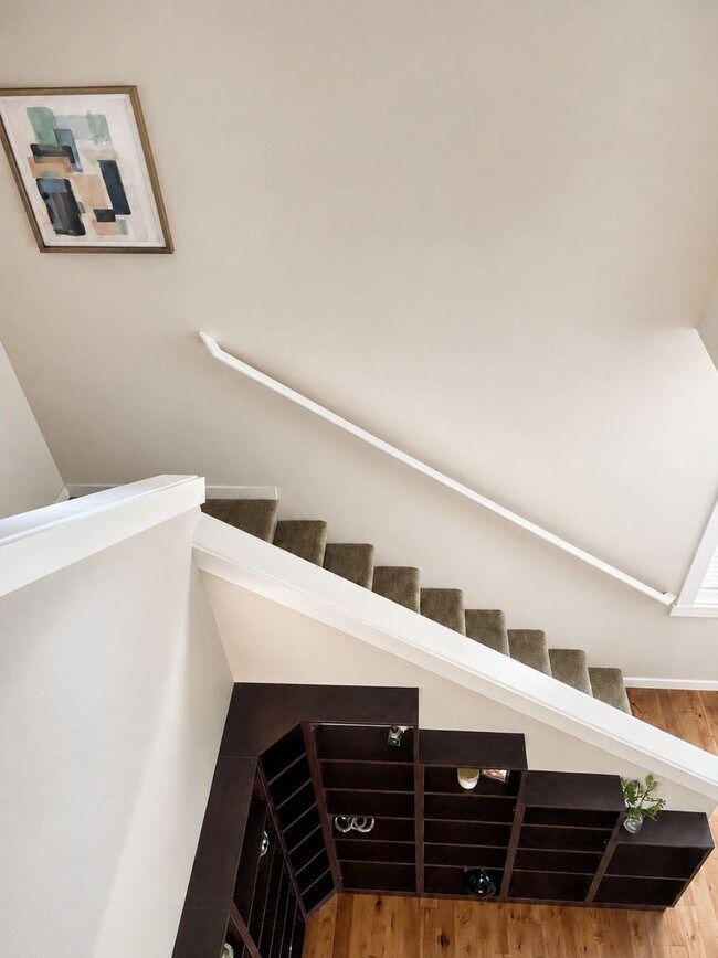 Building Photo - 3bd/2.5ba Lynnwood Townhome