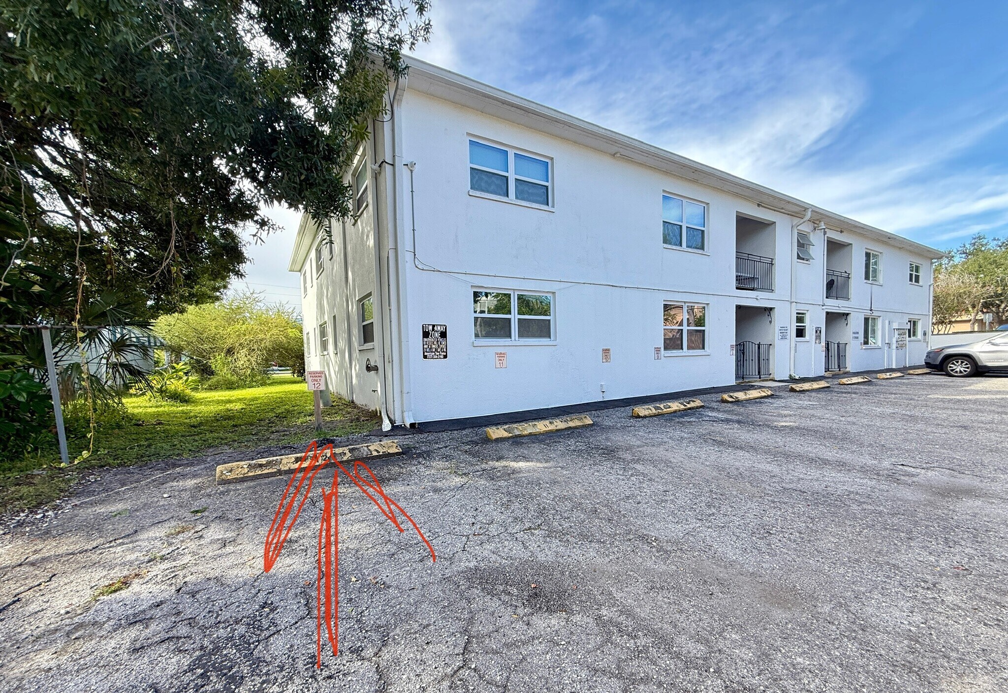 Building Photo - 321 35th Ave N