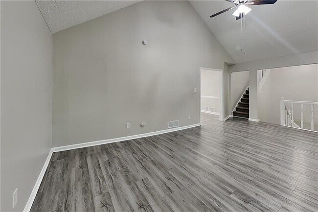Building Photo - 174 Fox Dr