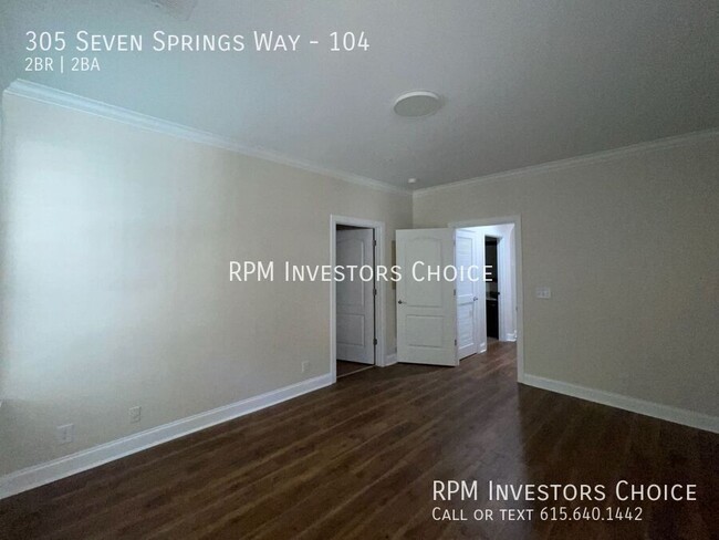 Building Photo - 305 Seven Springs Way