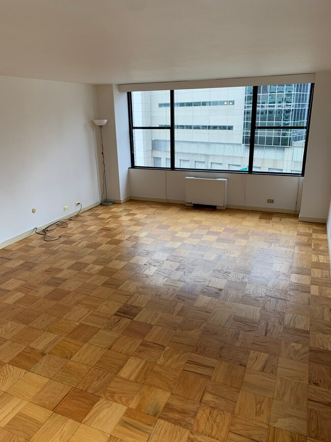 Building Photo - 112 Washington Pl