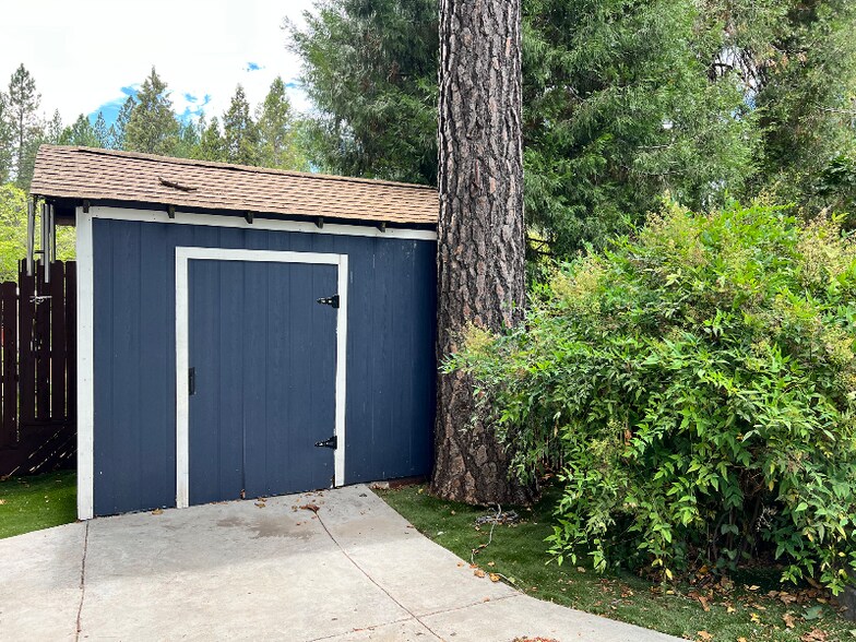 Building Photo - 600 Packard Dr