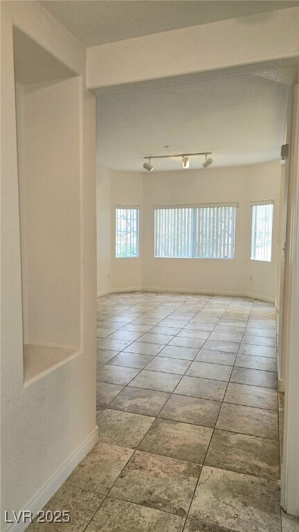 Building Photo - 830 Carnegie St