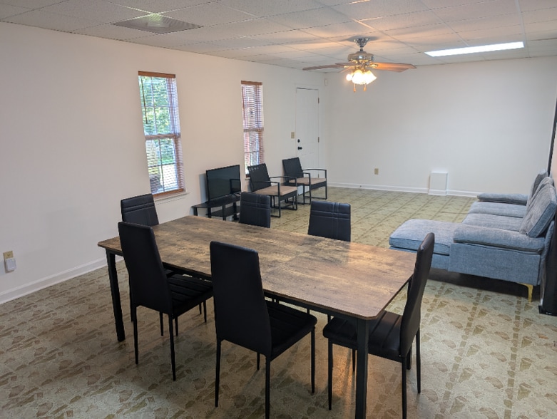 Building Photo - 5700 Miles Rd