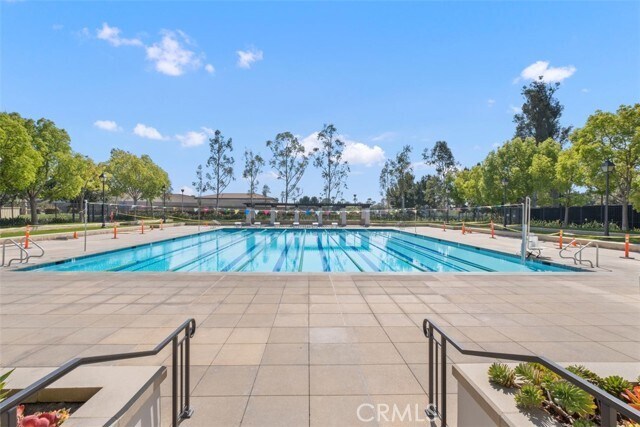 Building Photo - 112 Chantilly