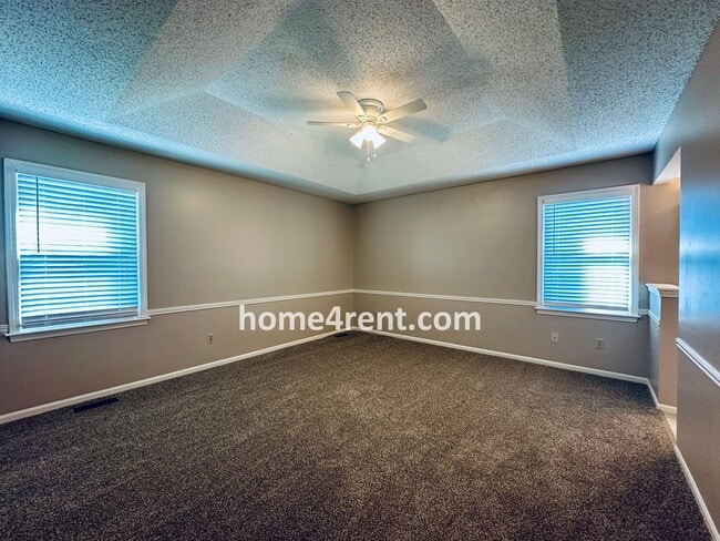 Building Photo - A Beautiful Olathe Home in a Quiet Neighbo...