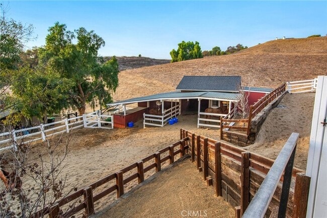 Building Photo - 27151 Mission Hills Dr