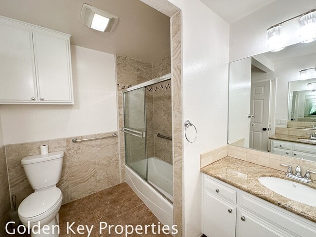 Building Photo - Beautiful home on a private, quiet street in Vista!