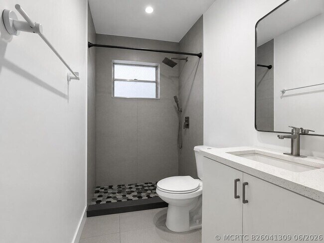 Building Photo - 2152 SW 72nd Ave