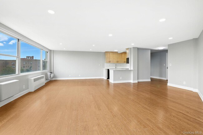 Building Photo - 12 Old Mamaroneck Rd