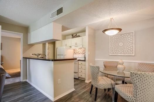 Building Photo - 1 bedroom in Tampa FL 33618