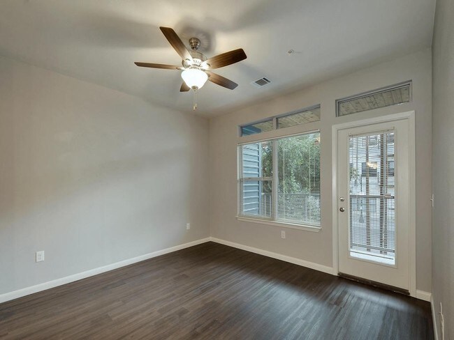 Building Photo - 2822 Rio Grande St