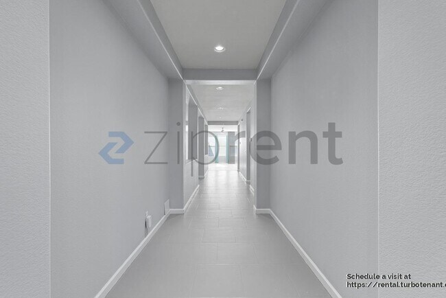 Building Photo - 45513 W Starlight Dr