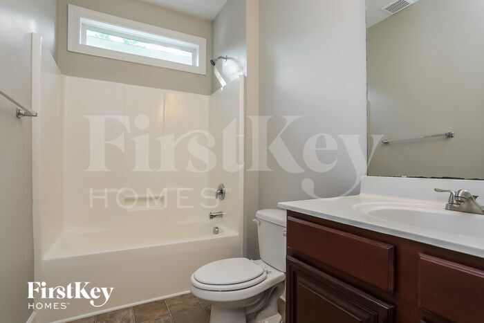 Building Photo - 5121 Lundy Dr
