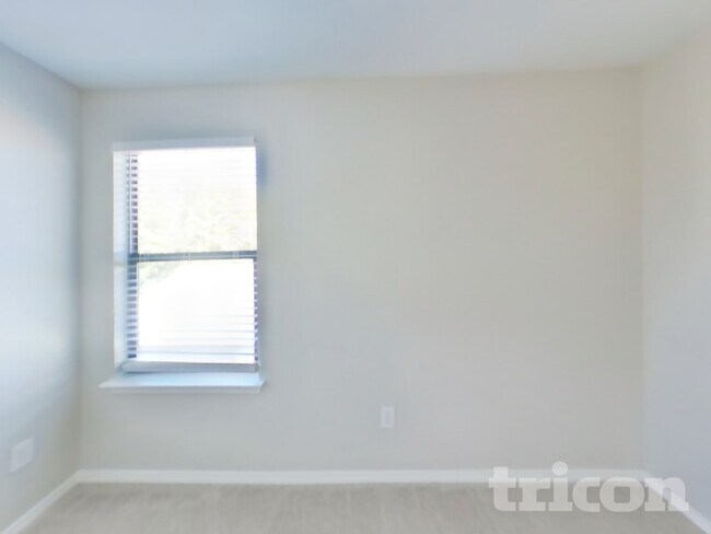 Building Photo - 5617 Victory Gallop Dr