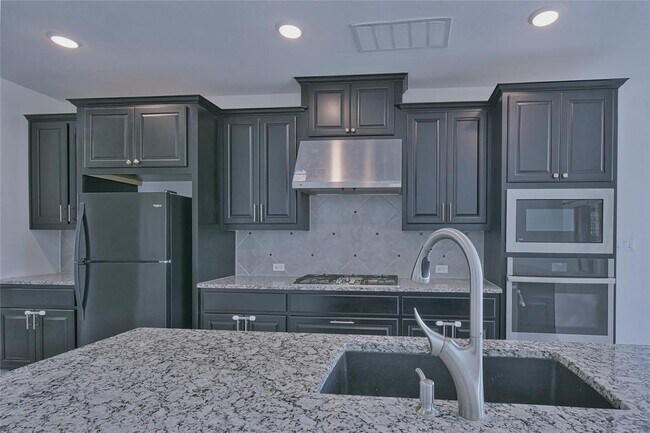 Building Photo - 1413 Castalo Ln