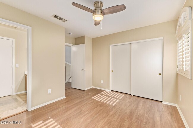 Building Photo - 7420 W Los Gatos Dr