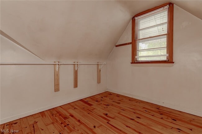 Building Photo - 1752 Brainard Rd