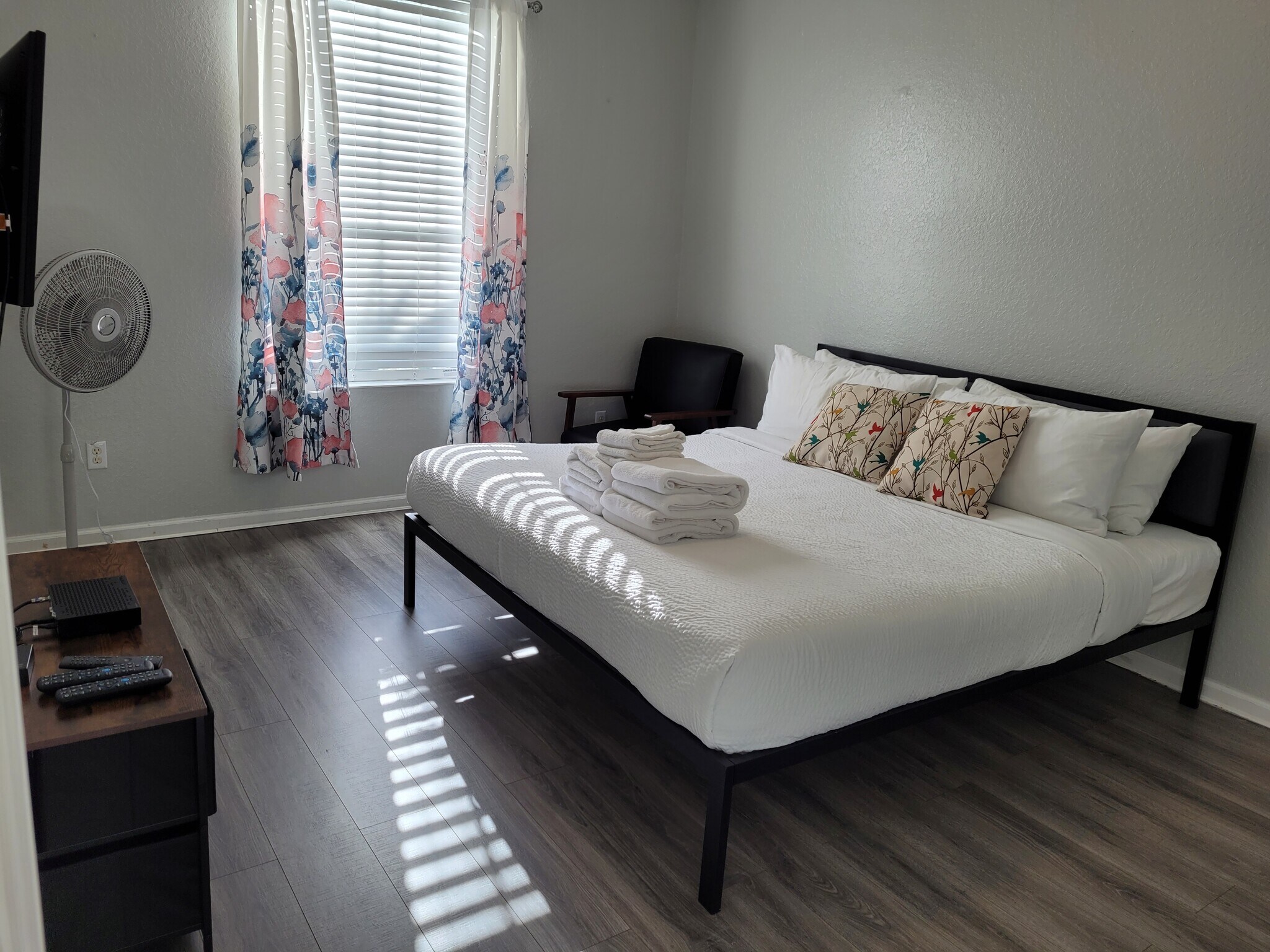 Building Photo - 4114 Breakview Dr