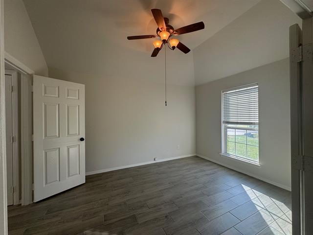 Building Photo - 113 Shumard Dr