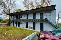 Building Photo - EAVERSON