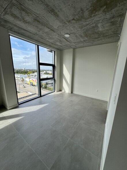 Building Photo - 267 NW 31st St