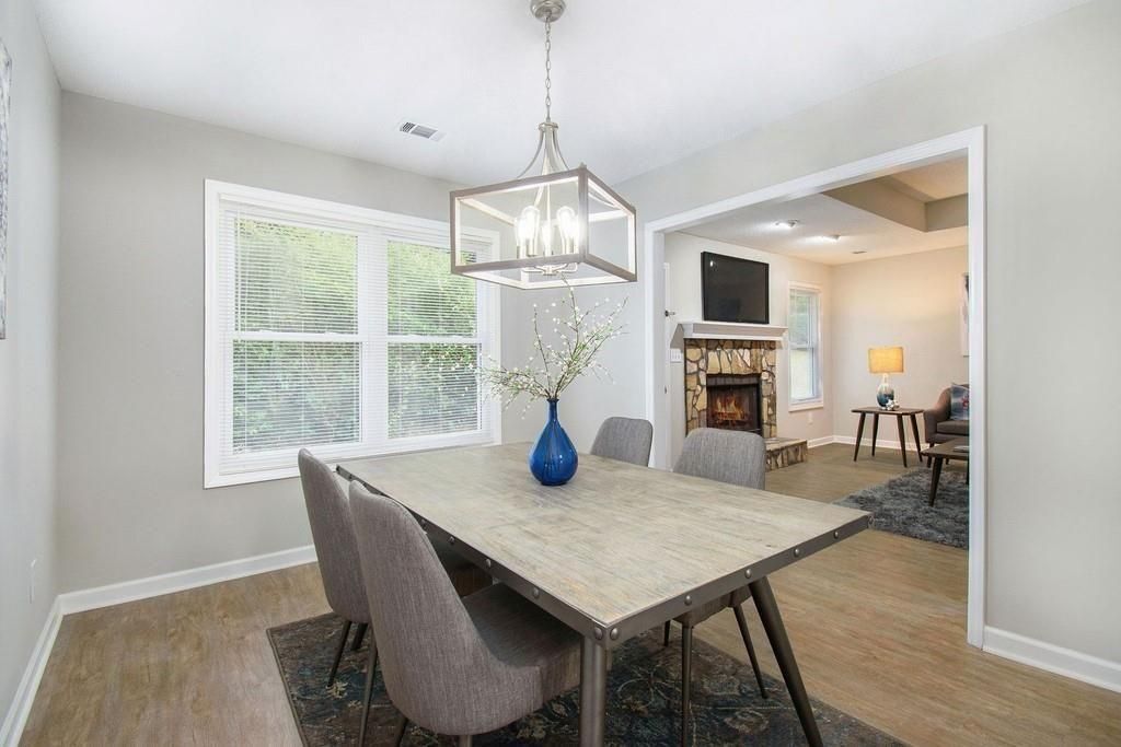 Building Photo - 140 Crabtree Dr