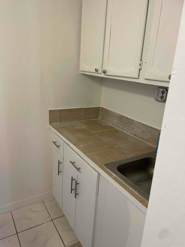 Building Photo - 3131 W 16th Ave