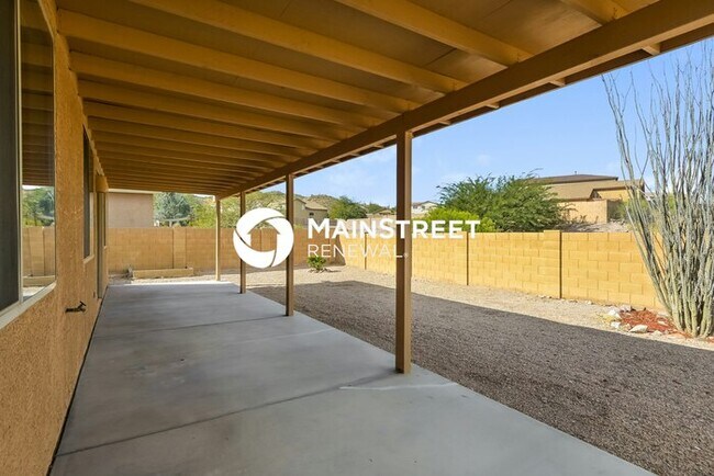 Building Photo - 3 Bedroom Pet-Friendly Home in TUCSON, AZ ...