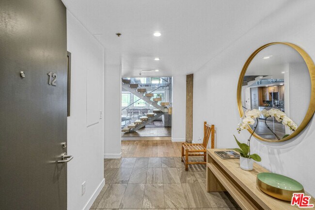 Building Photo - 1855 Industrial St