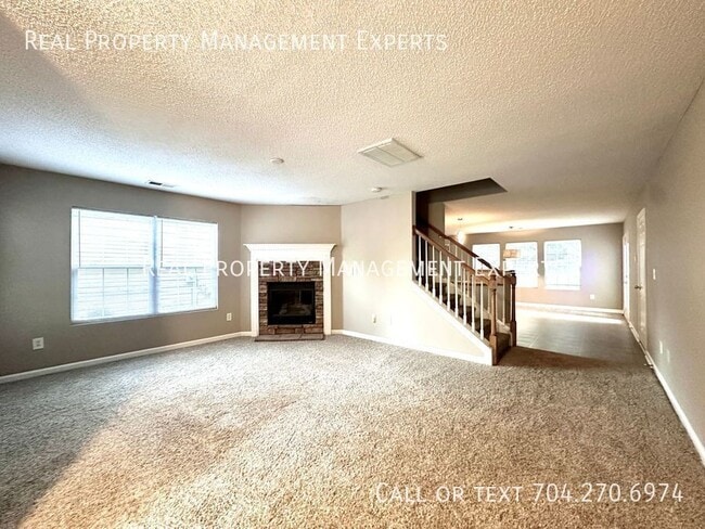 Building Photo - 14034 Pinyon Pine Ln