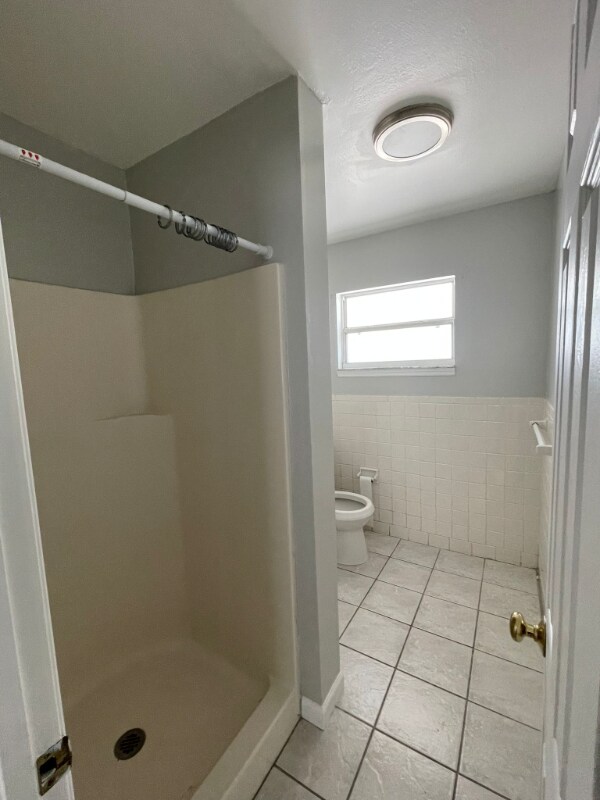 Building Photo - 1124 Neptune Dr