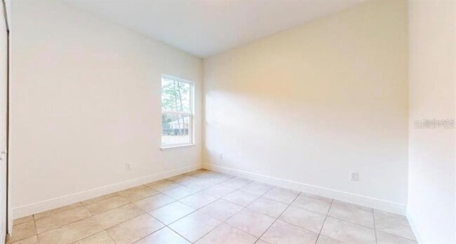 Building Photo - 2601 SW 175 Loop