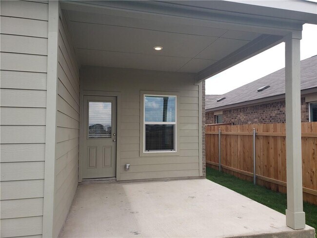 Building Photo - 125 Wolseley Dr