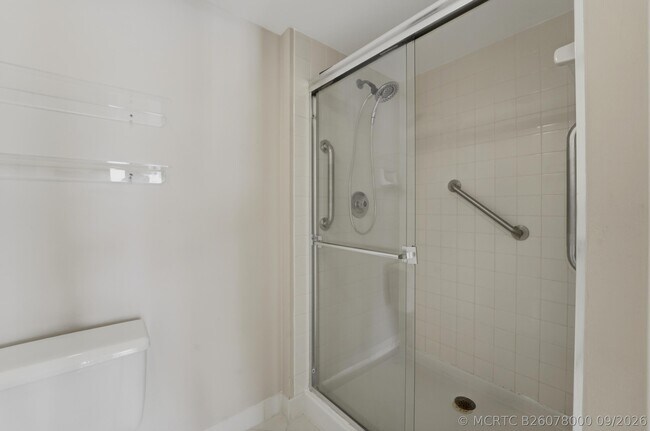 Building Photo - 2601 Marina Isle Way