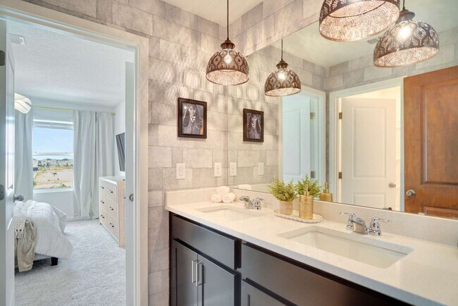 Building Photo - 9194 Seascape Cv