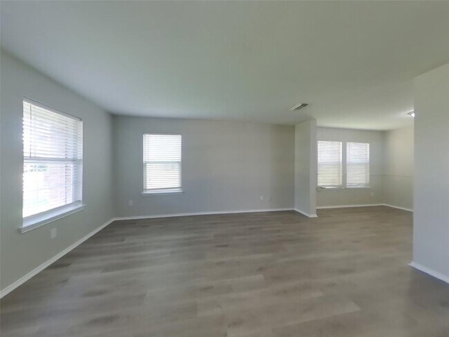 Building Photo - 7926 Chatham Springs Ln