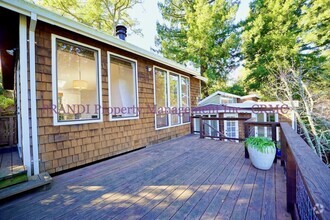 Building Photo - Quintessential Mill Valley Home Nestled in...