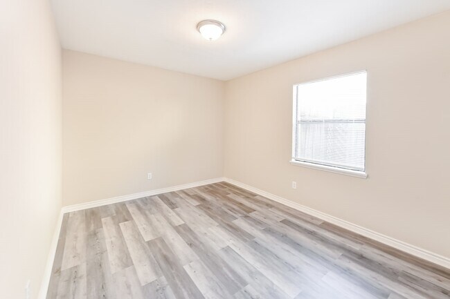 Building Photo - 22710 Melham Ln