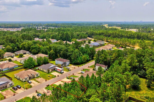 Building Photo - 15119 Deer Creek Dr