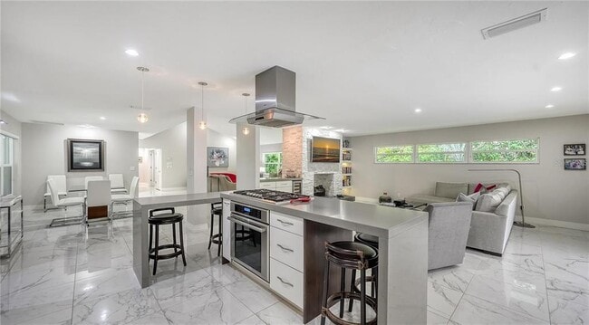 Building Photo - 245 Bird Key Dr