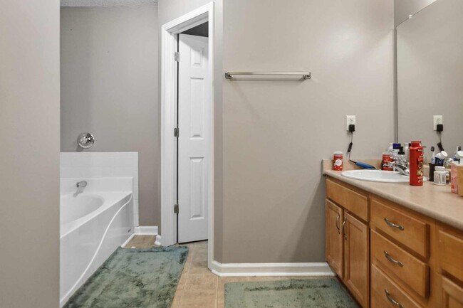 Building Photo - 795 Sugarcane Way