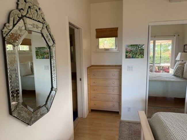 Building Photo - Maui Meadows- beautifully renovated 2-bedroom, 2-bath private cottage