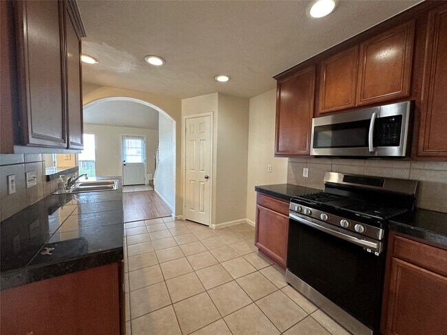 Building Photo - 10903 Tobar Falls Cir