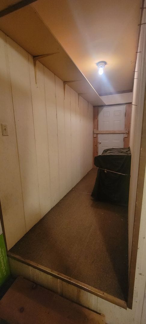 Building Photo - 2 bedroom 1 bath with garage ** Move-In Special